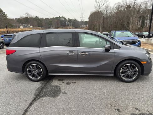Used 2022 Honda Odyssey Elite image 4
