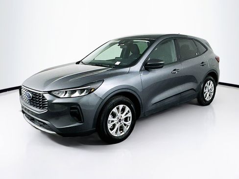 Used 2025 Ford Escape Active image 3