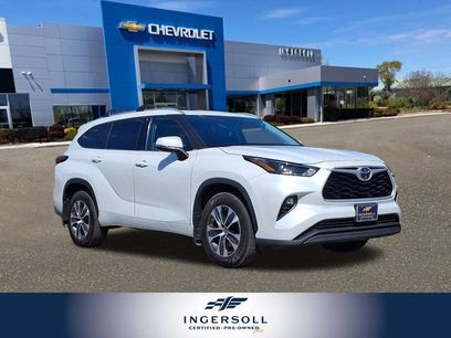 Used 2022 Toyota Highlander XLE