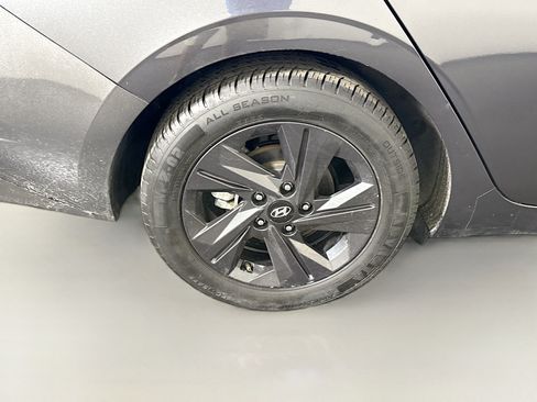Used 2023 Hyundai Elantra SEL FWD image 33