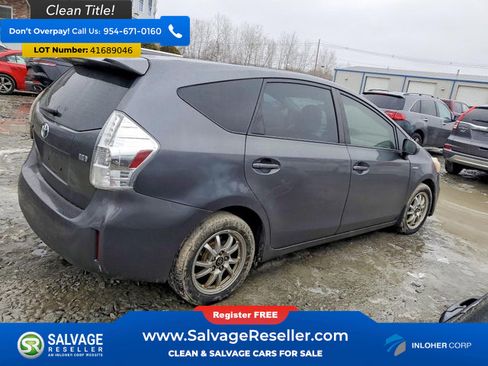 Used 2012 Toyota Prius V Two image 4