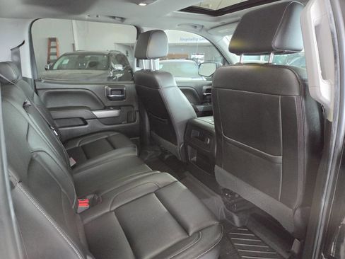 Used 2018 Chevrolet Silverado 1500 LTZ Z71 w/ LTZ Plus Package image 26