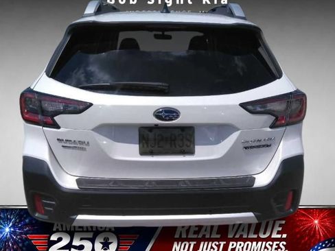 Used 2022 Subaru Outback Touring XT AWD/4WD image 7