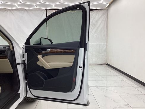 Used 2018 Audi Q5 2.0T Premium image 19