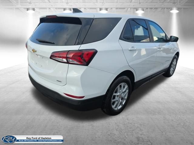 Used 2024 Chevrolet Equinox LS AWD/4WD image 4