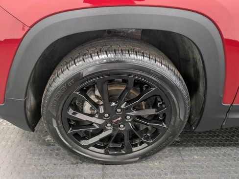 Used 2023 GMC Terrain SLE w/ Driver Convenience Package image 7