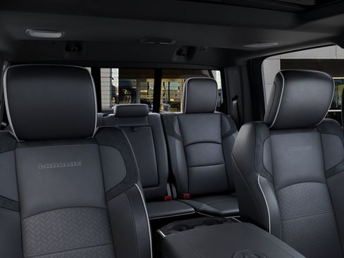 New 2026 RAM 2500 Laramie AWD/4WD image 26