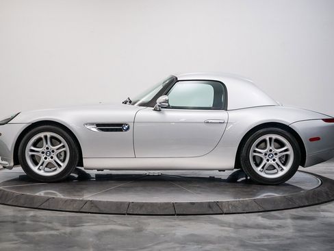 Used 2003 BMW Z8 RWD image 49