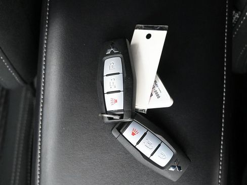 Used 2025 Mitsubishi Outlander ES image 15