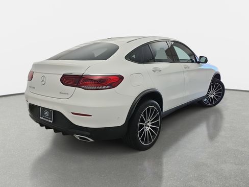 Used 2023 Mercedes-Benz GLC 300 4MATIC Coupe image 5