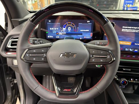 New 2026 Chevrolet Traverse RS AWD/4WD image 14