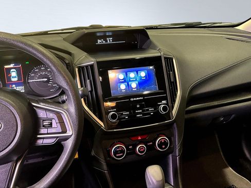 Used 2023 Subaru Crosstrek 2.0i image 9