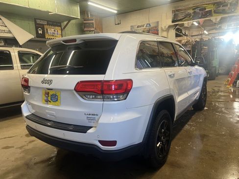 Used 2016 Jeep Grand Cherokee Laredo w/ Quick Order Package 23E image 3