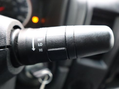 Used 2013 Nissan Titan SV w/ SV Value Truck Pkg image 32