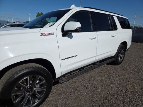 Used 2021 Chevrolet Suburban Z71 w/ Z71 Off-Road Package AWD/4WD image 2