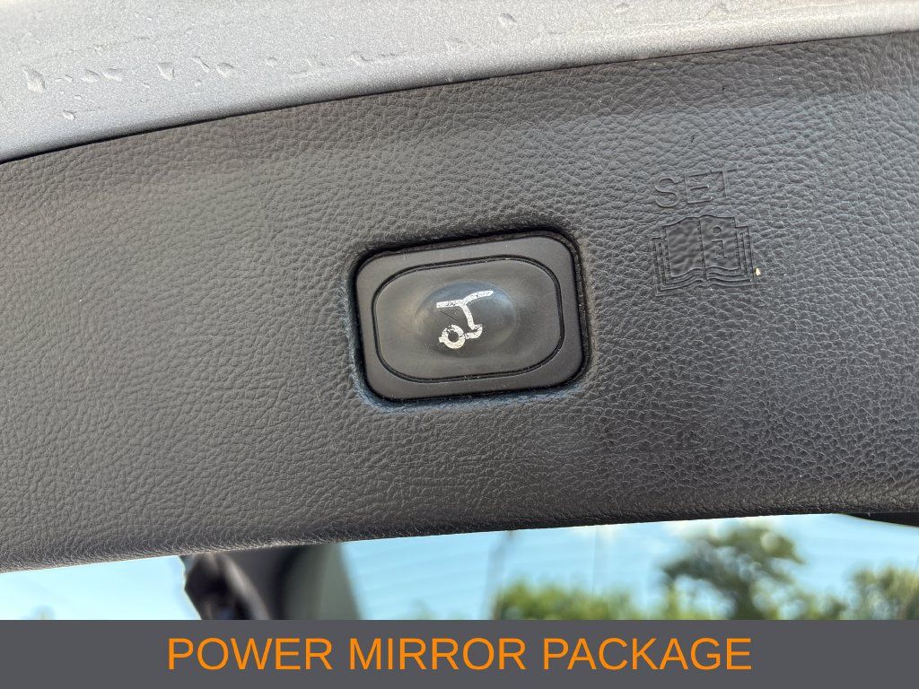 Used 2022 Ford Edge Titanium AWD/4WD image 10
