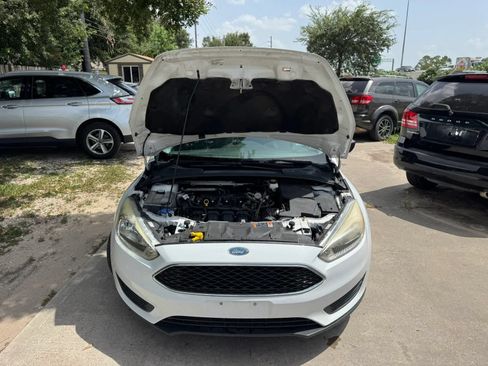 Used 2018 Ford Focus S FWD image 10