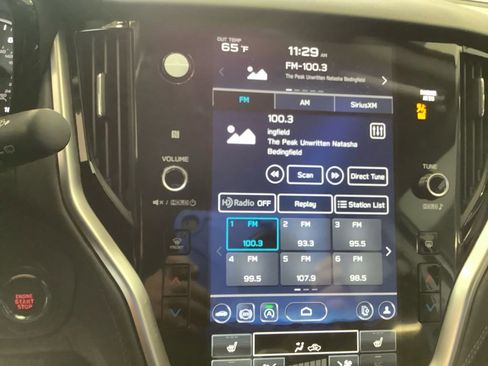 Used 2025 Subaru Outback Premium image 11