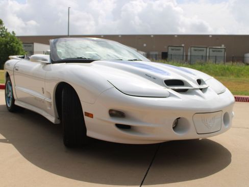 Used 1999 Pontiac Firebird Trans Am RWD image 21