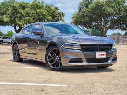 Used 2020 Dodge Charger SXT w/ Blacktop Package