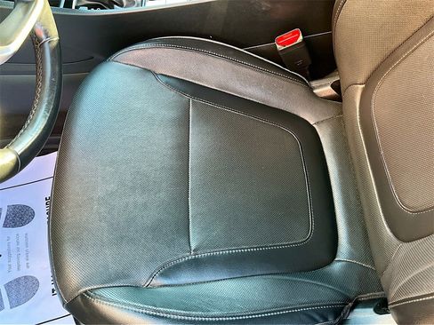 Used 2023 Hyundai Santa Cruz Limited image 18