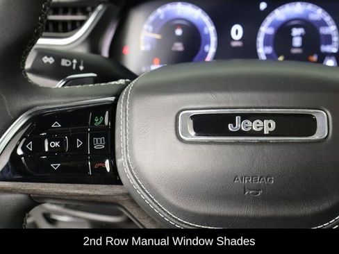 Used 2023 Jeep Grand Cherokee L Overland w/ Luxury Tech Group IV AWD/4WD image 8