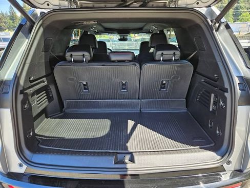 Used 2024 Chevrolet Traverse RS w/ LPO, Floor Liner Package AWD/4WD image 24