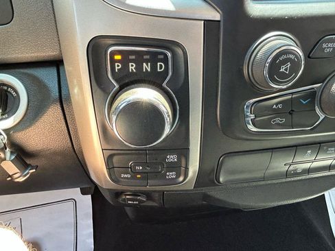 Used 2016 RAM 1500 Classic SLT w/ Luxury Group AWD/4WD image 25
