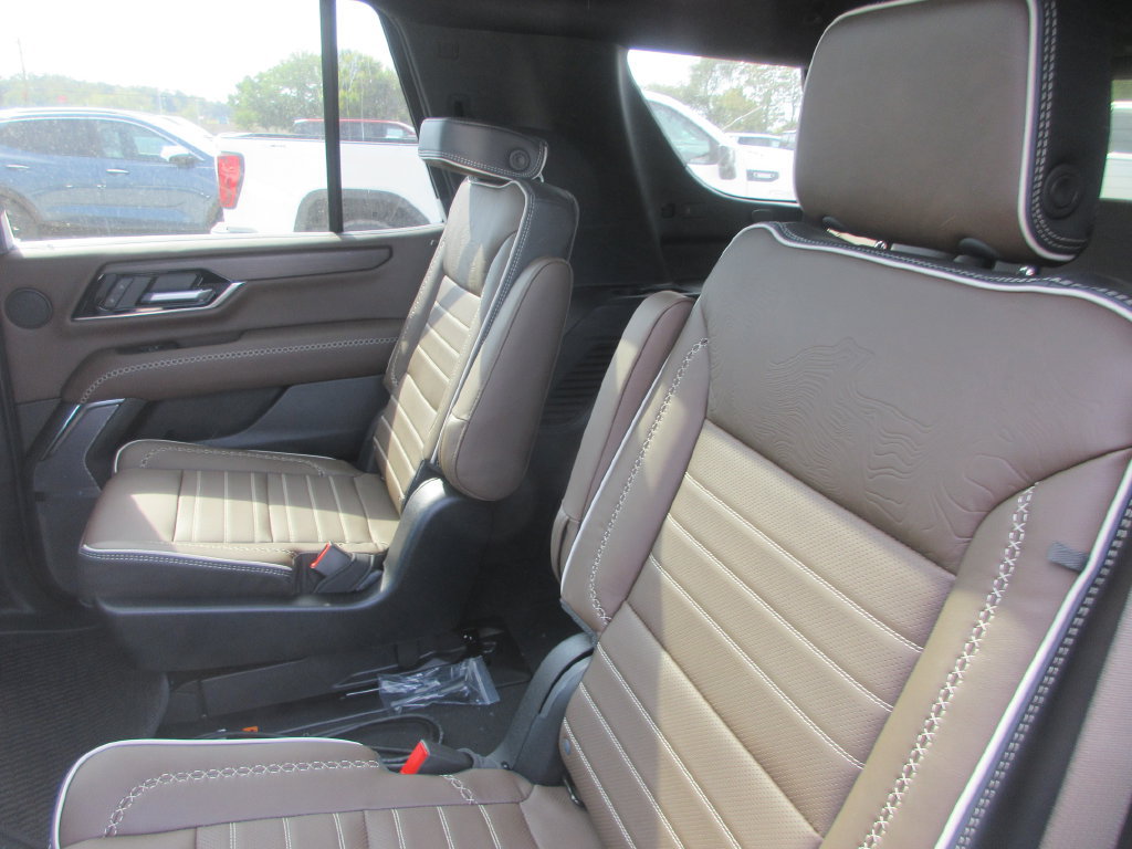 New 2027 GMC Yukon Denali Ultimate AWD/4WD image 12