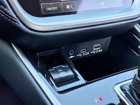 Used 2025 Subaru Legacy Premium image 18