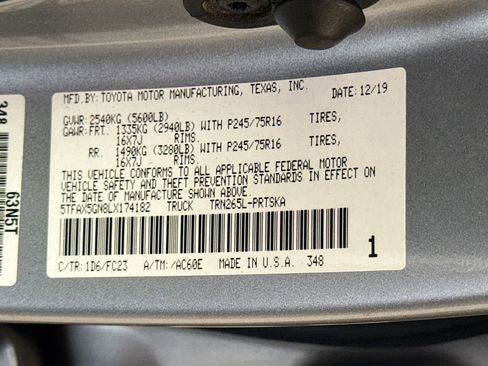 Used 2020 Toyota Tacoma SR5 RWD image 31