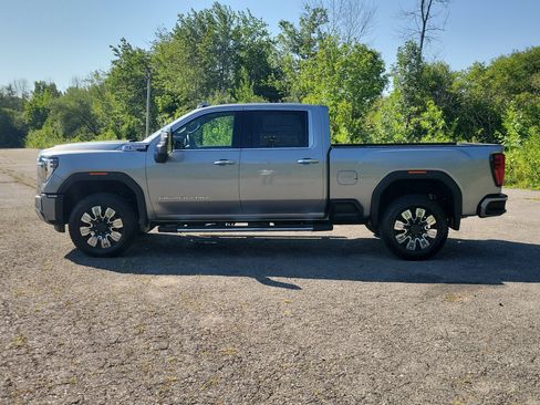 New 2026 GMC Sierra 2500 Denali w/ Max Trailering Package AWD/4WD image 2