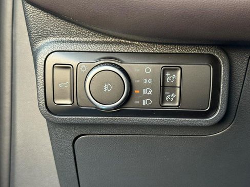 New 2026 Ford Explorer Platinum image 22