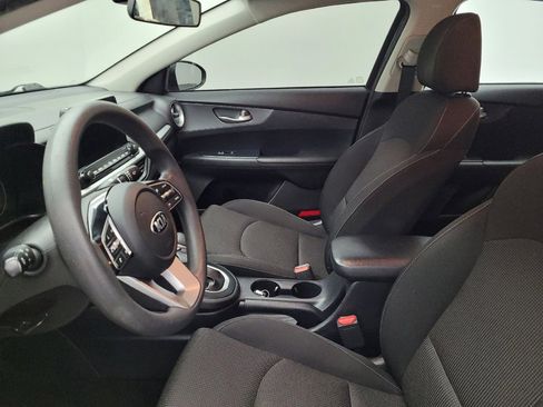 Used 2021 Kia Forte LXS image 17