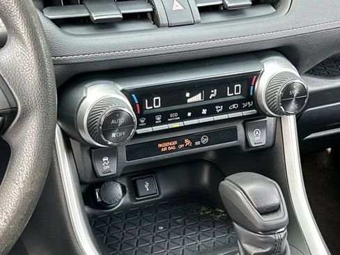 Used 2020 Toyota RAV4 XLE w/ All Weather Liner Package AWD/4WD image 55
