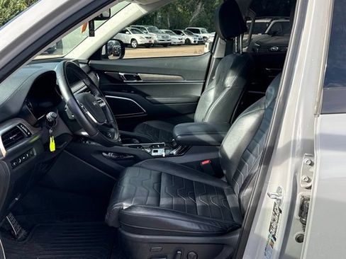 Used 2022 Kia Telluride SX w/ SX Prestige Package AWD/4WD image 12