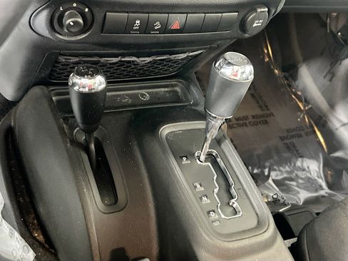 Used 2015 Jeep Wrangler Sport w/ Quick Order Package 24S image 14