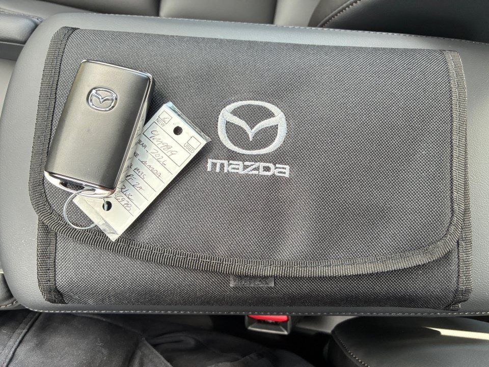 New 2026 MAZDA MAZDA3 2.5 S Sedan w/ Preferred Pkg FWD image 34
