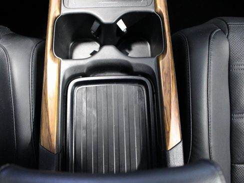 Used 2022 Honda CR-V Touring image 32
