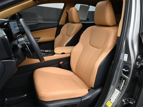 Used 2024 Lexus NX 250 250 Premium image 15