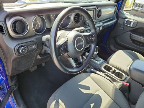Used 2019 Jeep Wrangler Unlimited Sport S image 12
