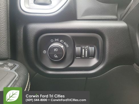 Used 2024 RAM 3500 Laramie AWD/4WD image 23