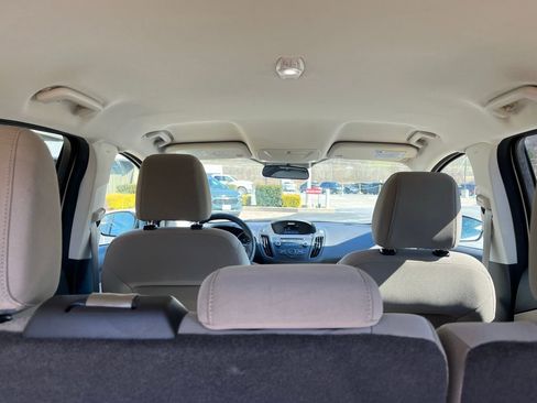 Used 2017 Ford Escape SE image 27