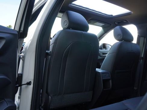 New 2026 Chevrolet Trax RS w/ Sunroof Package image 31