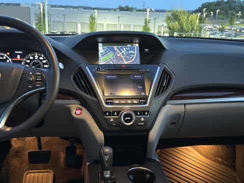 Used 2014 Acura MDX w/ Technology Package AWD/4WD image 29
