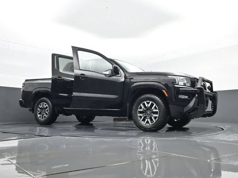 Used 2022 Nissan Frontier SV AWD/4WD image 30