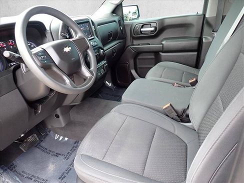 Used 2020 Chevrolet Silverado 1500 Custom w/ Custom Value Package AWD/4WD image 8