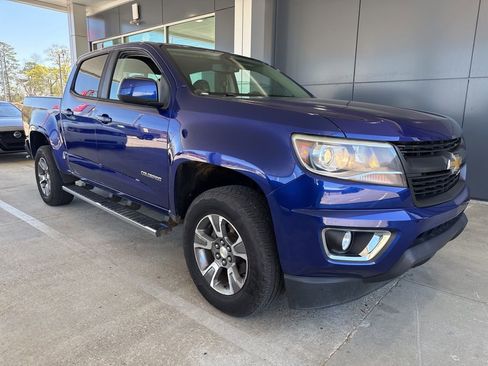 Used 2017 Chevrolet Colorado Z71 image 3