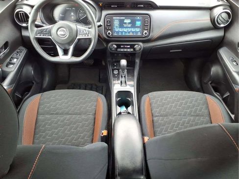 Used 2024 Nissan Kicks SR image 10