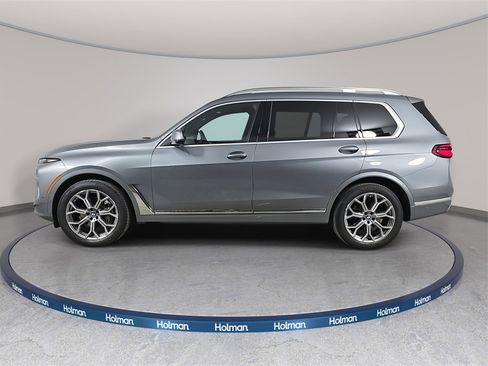 Certified 2024 BMW X7 xDrive40i w/ Premium Package image 8